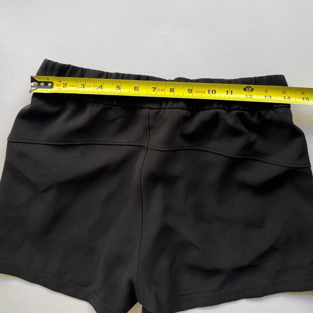 lululemon athletica On The Fly Women's Black Athletic Shorts 2.5” - Picture 4 of 11